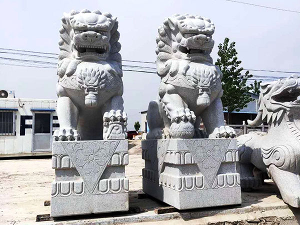 石雕狮子
