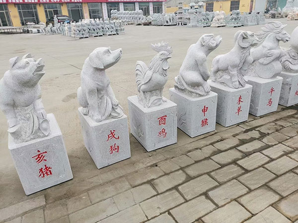 十二生肖动物石雕